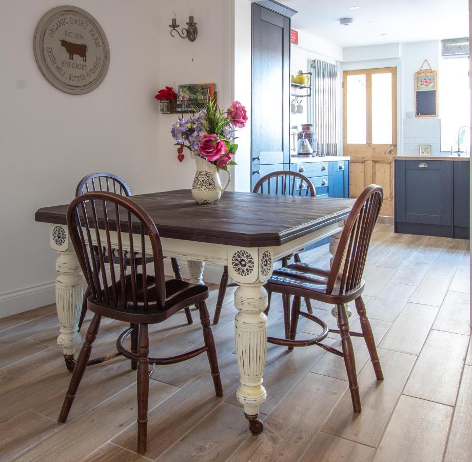 Villa Stylish Town Centre House With Garden And Parking Opposite Bury St. Edmunds Exterior foto